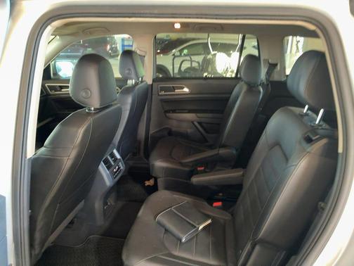 2019 Volkswagen Atlas 3.6L SEL Premium