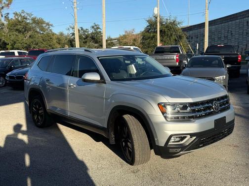 2019 Volkswagen Atlas 3.6L SEL Premium
