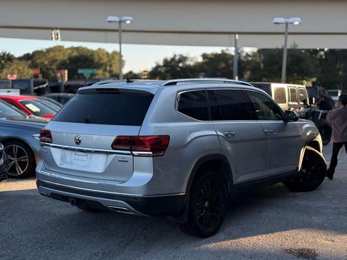 2019 Volkswagen Atlas 3.6L SEL Premium