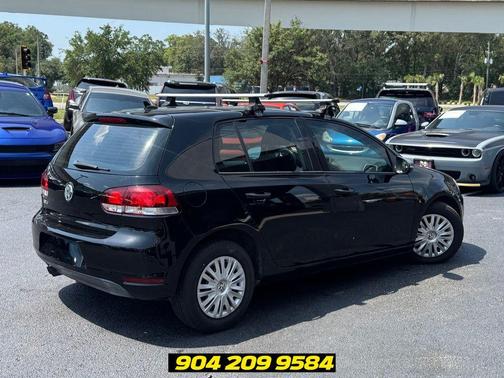 Black 2013 Volkswagen Golf 2.5L