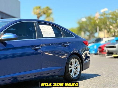 Lakeside Blue 2017 Hyundai SONATA SE
