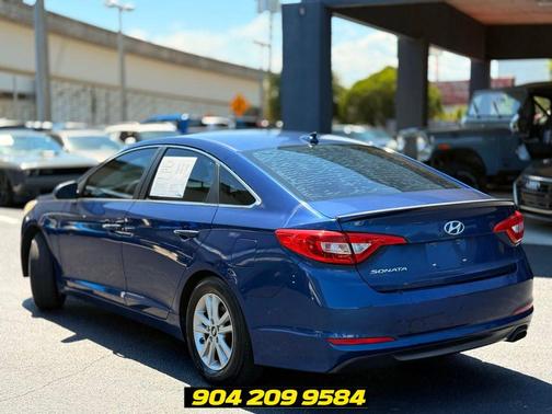 Lakeside Blue 2017 Hyundai SONATA SE