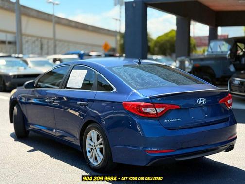 Lakeside Blue 2017 Hyundai SONATA SE