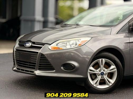 Sterling Gray Metallic 2014 Ford Focus SE