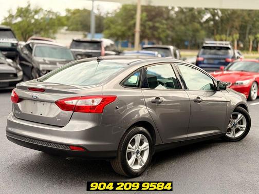Sterling Gray Metallic 2014 Ford Focus SE