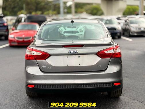 Sterling Gray Metallic 2014 Ford Focus SE
