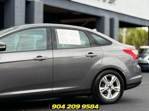 Sterling Gray Metallic 2014 Ford Focus SE