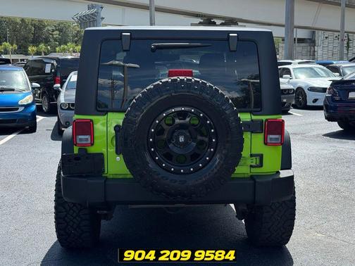 Gecko Pearlcoat 2013 Jeep Wrangler Rubicon
