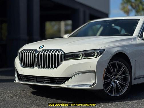 Alpine White 2020 BMW 750 i xDrive