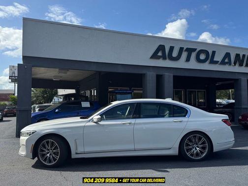 Alpine White 2020 BMW 750 i xDrive