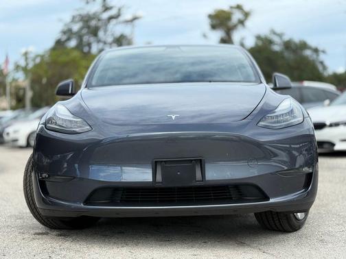 2021 Tesla Model Y Long Range Dual Motor All-Wheel Drive
