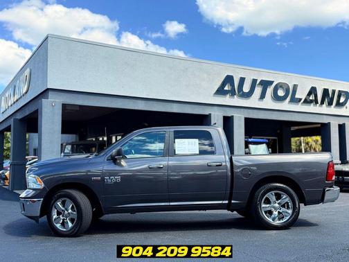 Granite Crystal Metallic Clearcoat 2019 RAM 1500 Big Horn
