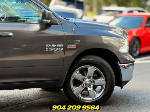 Granite Crystal Metallic Clearcoat 2019 RAM 1500 Big Horn