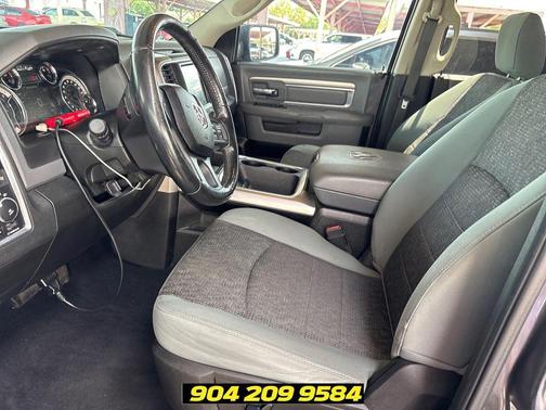 Granite Crystal Metallic Clearcoat 2019 RAM 1500 Big Horn