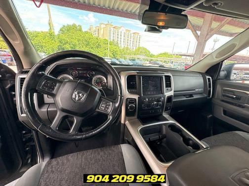 Granite Crystal Metallic Clearcoat 2019 RAM 1500 Big Horn