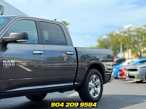 Granite Crystal Metallic Clearcoat 2019 RAM 1500 Big Horn