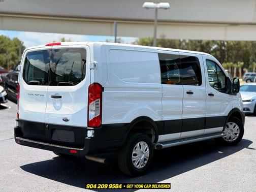 Oxford White 2022 Ford Transit-250 Base