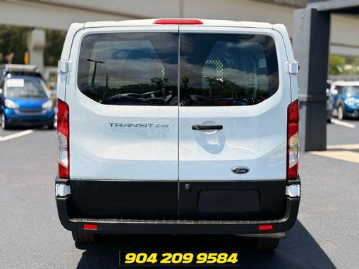Oxford White 2022 Ford Transit-250 Base