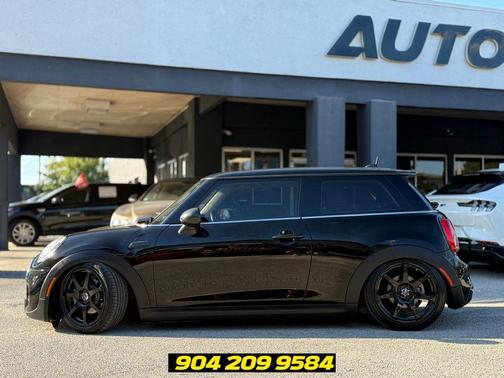 Midnight Black Metallic 2017 MINI Hardtop Cooper S