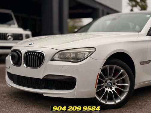 Alpine White 2015 BMW 750 Li