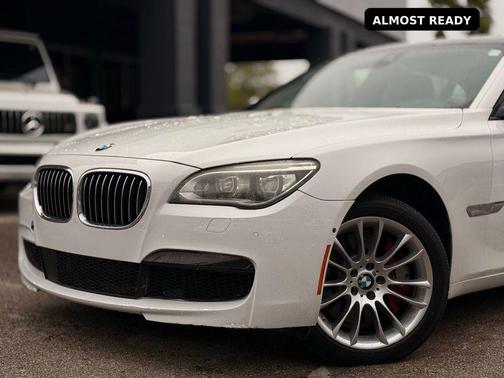 Alpine White 2015 BMW 750 Li