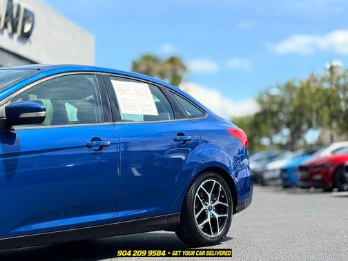 Lightning Blue Metallic 2018 Ford Focus SEL