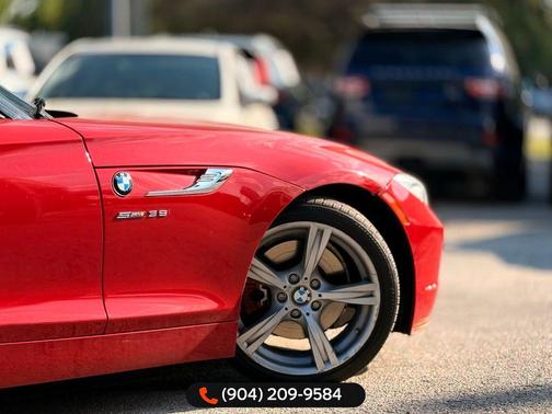 Melbourne Red Metallic 2016 BMW Z4 sDrive35i