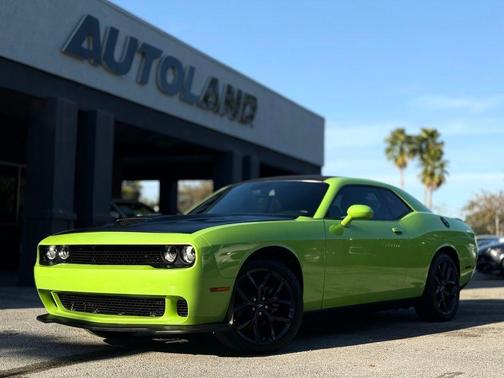 2023 Dodge Challenger SXT