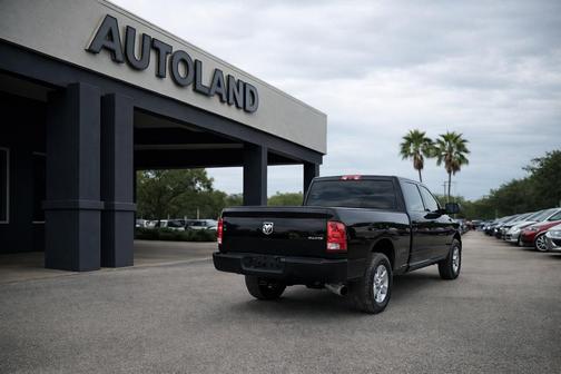2018 RAM 2500 Tradesman Crew Cab 4x4 6'4' Box