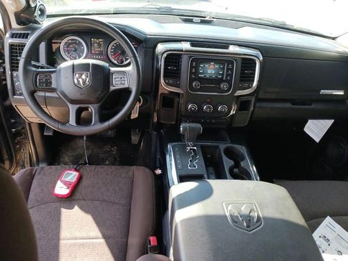 2018 RAM 2500 Tradesman Crew Cab 4x4 6'4' Box