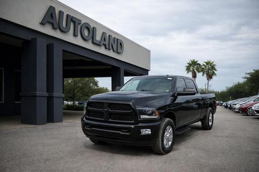 2018 RAM 2500 Tradesman Crew Cab 4x4 6'4' Box