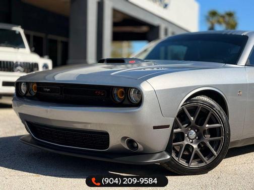 2016 Dodge Challenger R/T Scat Pack