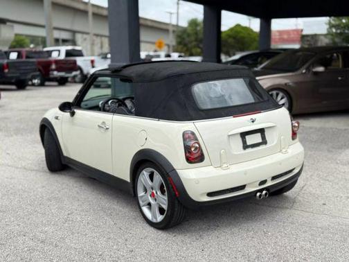 2007 MINI Cooper S Base