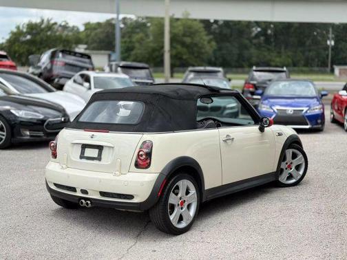 2007 MINI Cooper S Base