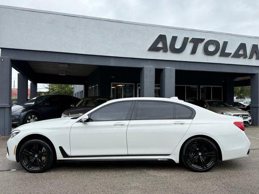 2017 BMW 750 i xDrive