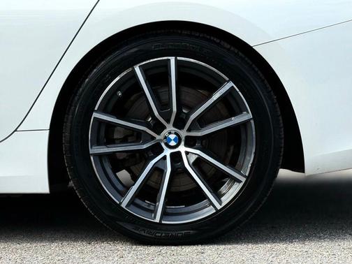 2019 BMW 330 330i