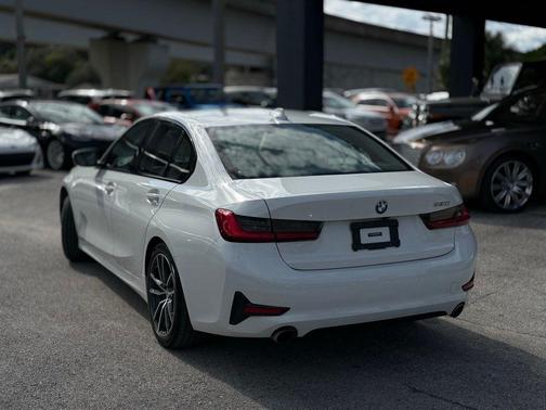 2019 BMW 330 330i