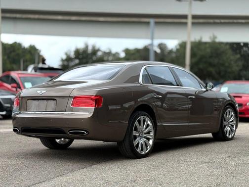 2015 Bentley Flying Spur Base