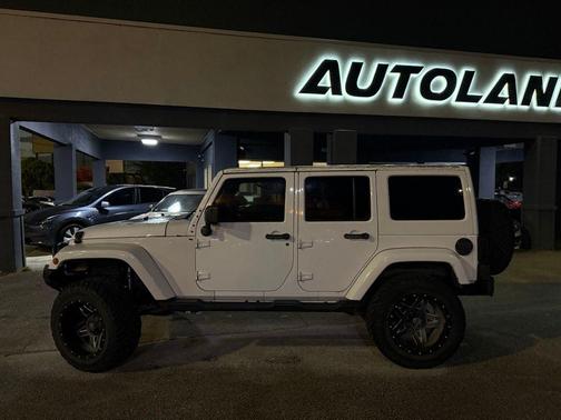 2013 Jeep Wrangler Unlimited Sahara