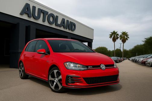 2015 Volkswagen Golf GTI 2.0T SE 4-Door