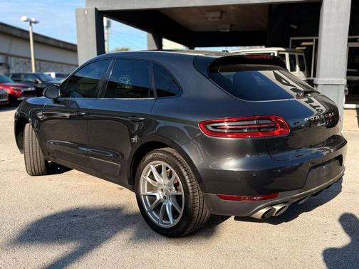 2018 Porsche Macan S
