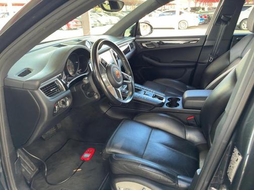 2018 Porsche Macan S