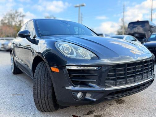 2018 Porsche Macan S