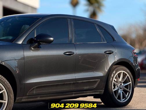 Gray 2018 Porsche Macan Macan
