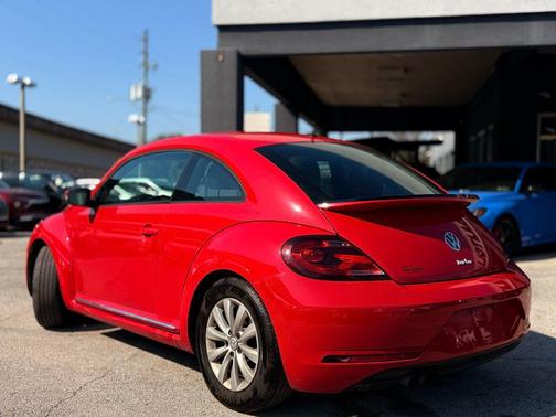 2019 Volkswagen Beetle 2.0T S
