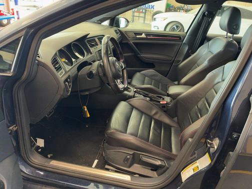 2015 Volkswagen Golf GTI 2.0T SE 4-Door