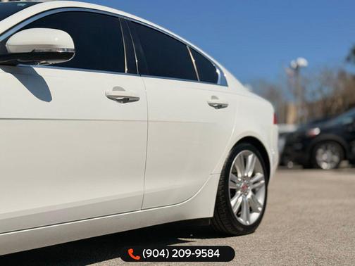 Fuji White 2019 Jaguar XE 25t Premium