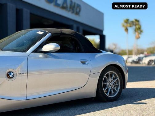 Titanium Silver Metallic 2003 BMW Z4 2.5i Roadster