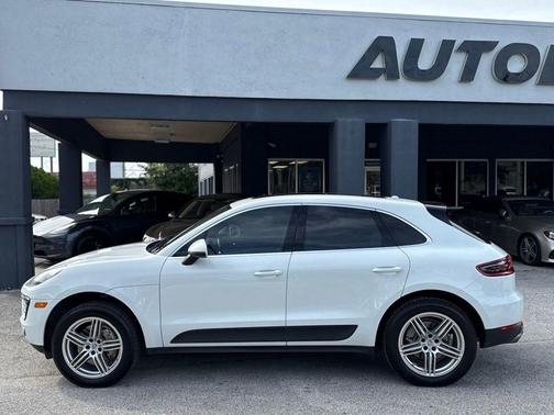 2017 Porsche Macan S