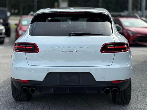 2017 Porsche Macan S